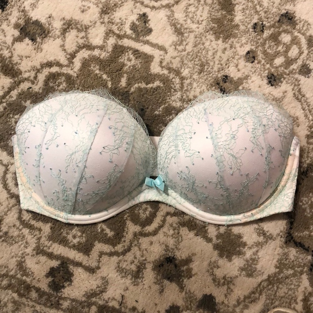 Victoria’s Secret Very Sexy Strapless Push Up 38D